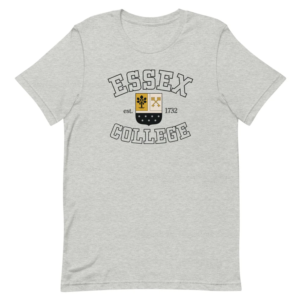 The Sex Lives of College Girls Essex College T-Shirt - Image 3